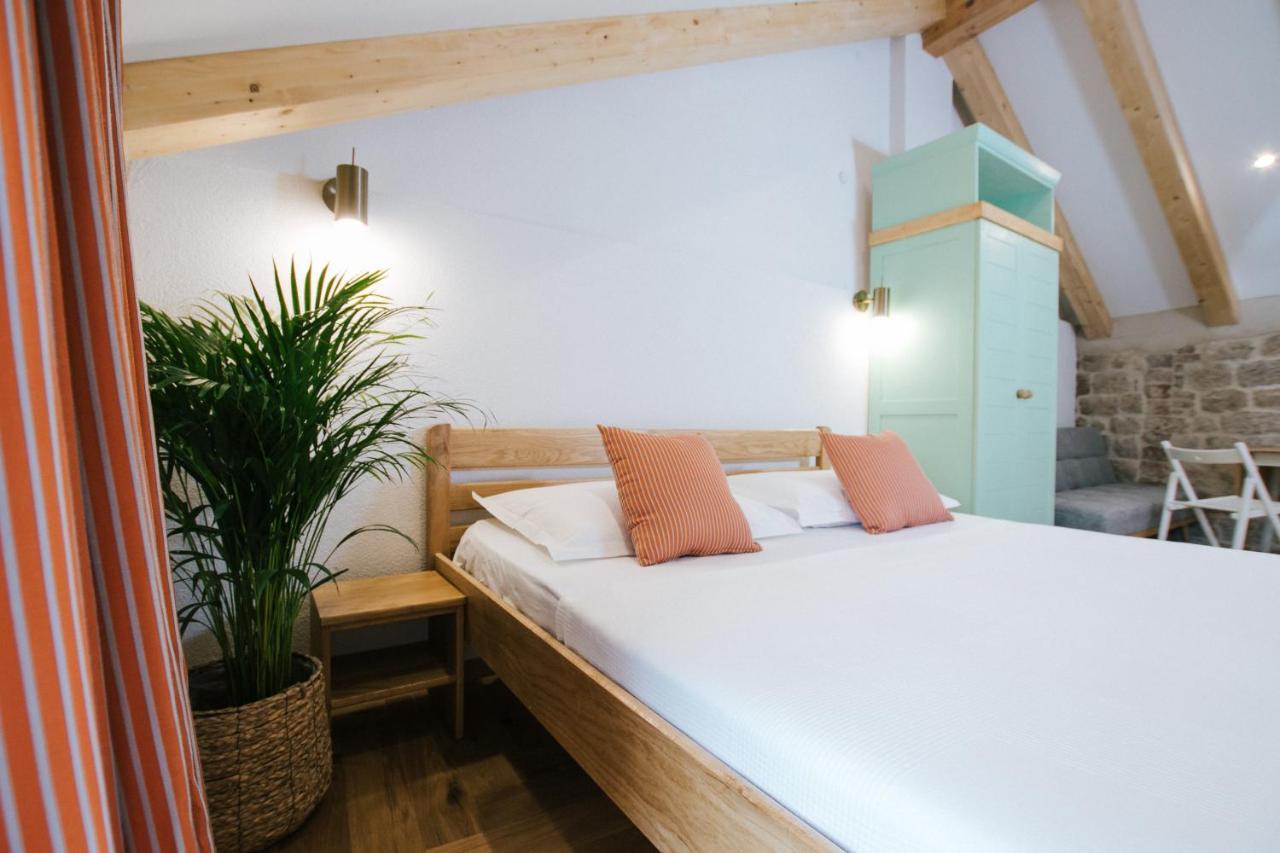 Hotel Franka Trogir Zewnętrze zdjęcie
