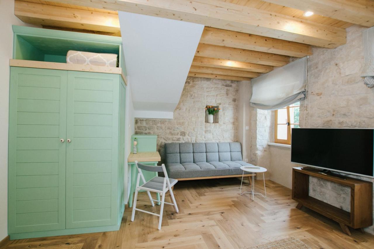 Hotel Franka Trogir Zewnętrze zdjęcie